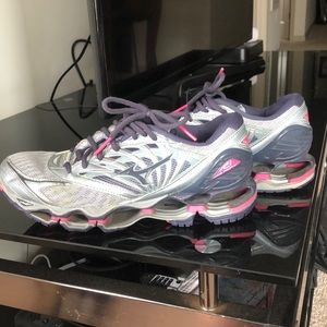 Mizuno Wave Women’s Running Shoes